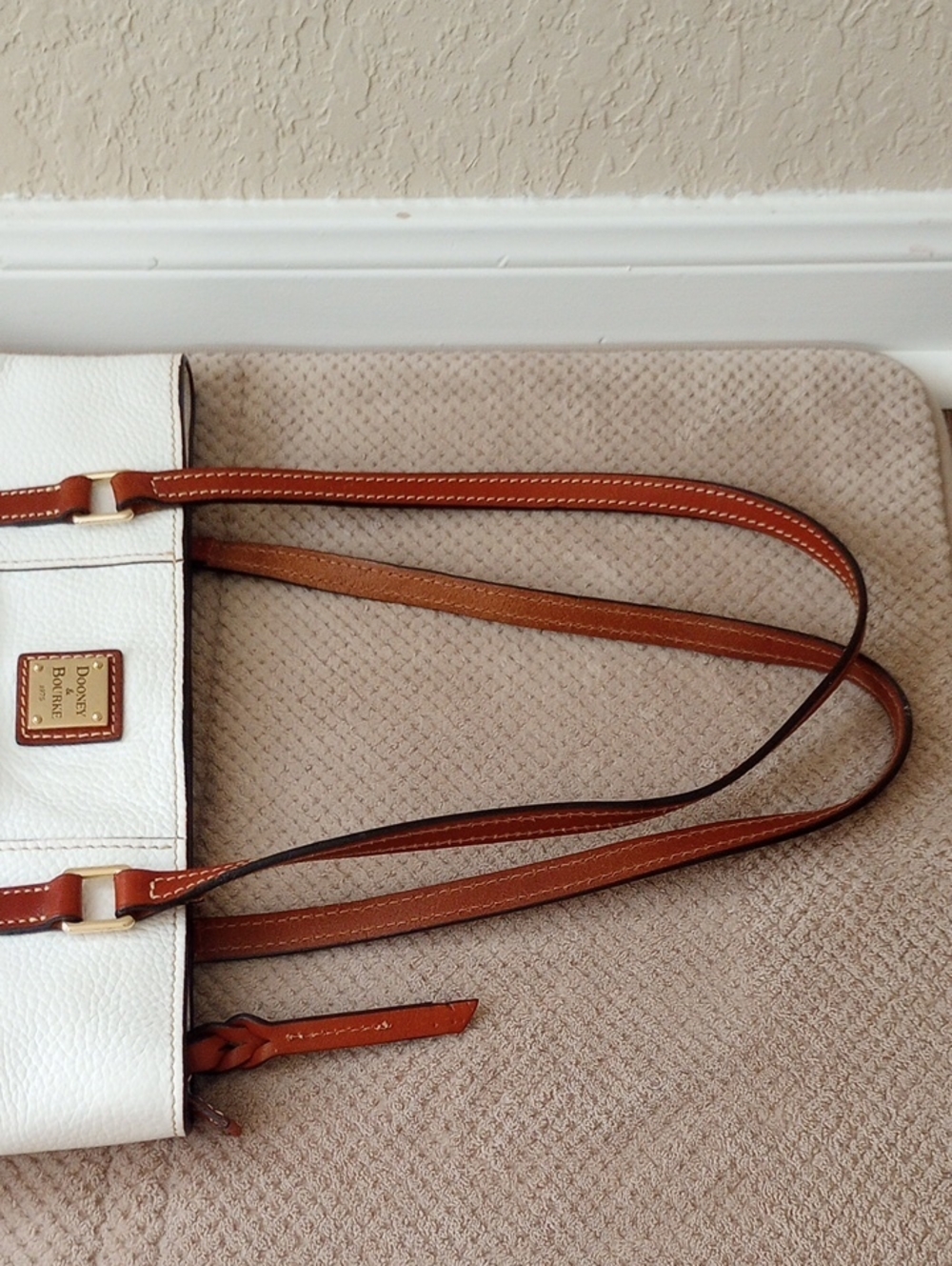 Dooney & Bourke Lexington White & Brown Shoulder Bag - Picture 8 of 14